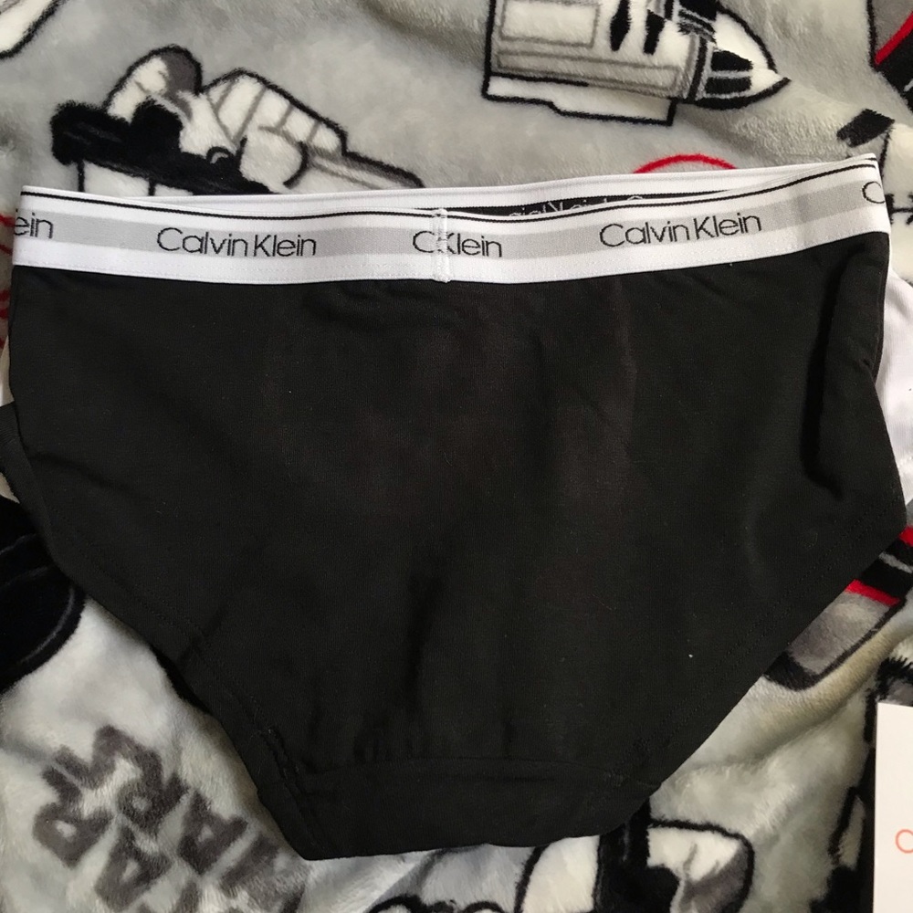 Girls Calvin Klein Hipster pack of 2!! - Picture 5 of 6